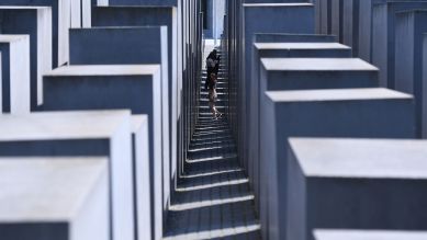 Holocaust-Mahnmal in Berlin-Mitte © Revierfoto / picture alliance / dpa