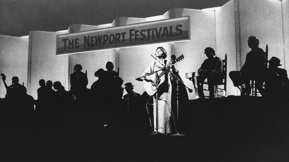 Judy Collins beim Newport Folk Festival (1966) © ASSOCIATED PRESS | JDL / picture alliance