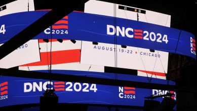 Im United Center in Chicago wird weiter an den Vorbereitungen für die Democratic National Convention gearbeitet © picture alliance/dpa/TNS via ZUMA Press Wire | Chris Sweda