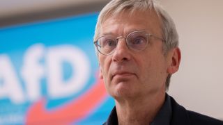 Hans-Christoph Berndt, Fraktionsvorsitzender der AfD-Fraktion im Landtag von Brandenburg; © picture alliance/dpa/Sebastian Christoph Gollnow