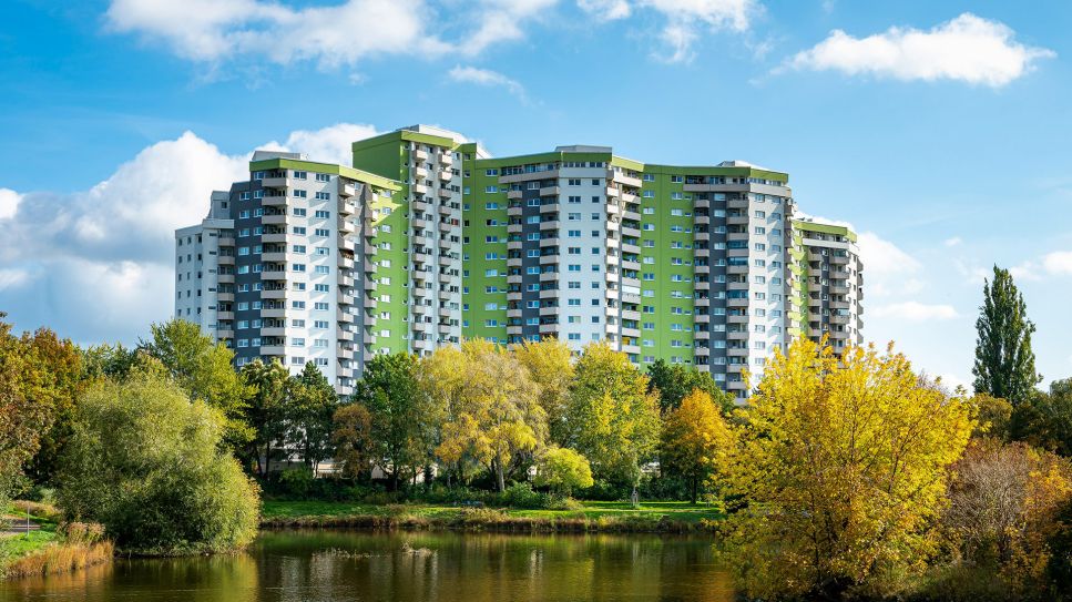 Märkisches Viertel – Wohnsiedlung im Norden von Berlin, 2019; © picture alliance/chromorange/Karl-Heinz Spremberg