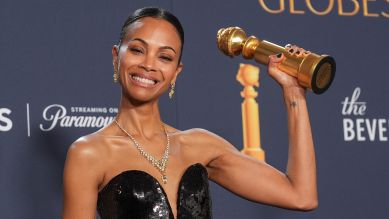 Zoe Saldana mit dem Golden Globe für ihre Nebenrolle in "Emilia Perez"; © picture alliance/Invision/Chris Pizzello