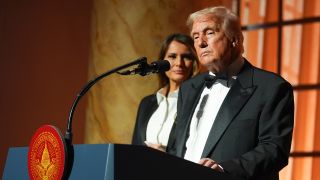 Donald Trump spricht bei einem Dinner im Building Museum, Washington, 19.01.2025; © picture alliance/AP/Evan Vucci