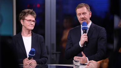 BSW-Spitzenkandidatin Sabine Zimmermann und Sachsens Ministerpräsident Michael Kretschmer, CDU im TV Interview nach der Wahl © IMAGO / dts Nachrichtenagentur