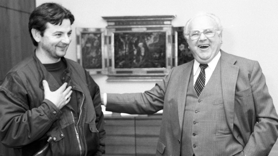 Nach Tumult im Bundestag: Joschka Fischer (Die Grünen) während eines Versöhnungstreffens mit Richard Stücklen (CSU) in Bonn, 27.03.1985; © imago-images.de/Dieter Bauer