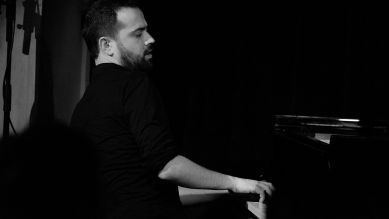 Giovanni Guidi piano​; Foto: Gregor Baron