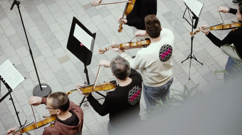 radio3 und das DSO schenken der Berlinale zum 75. Geburtstag 2025 einen Flashmob © rbb