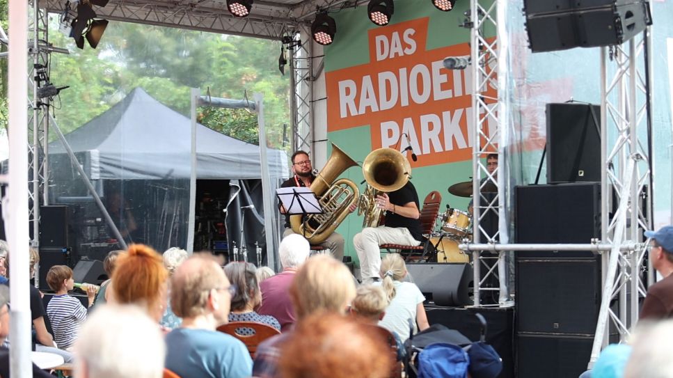 TubaSomething zu Gast bei radio3 auf dem radioeins Parkfest © Karo Krämer