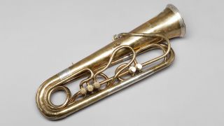 Musikinstrumenten-Museum: Basstuba von Johann Gottfried Moritz. Berlin, 1839 © Schnepp Renou